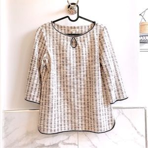 Max Studio Boucle Top.  Pullover Styling.  Slight Stretch for Shape.